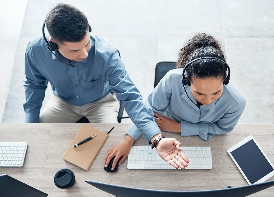 Redefining Support in the IT Industry. Redefining Support in the IT Industry.