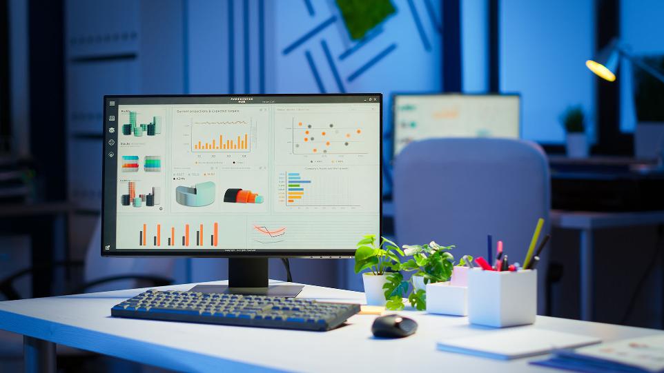 Transforming Data into Dynamic Dashboards Transforming Data into Dynamic Dashboards