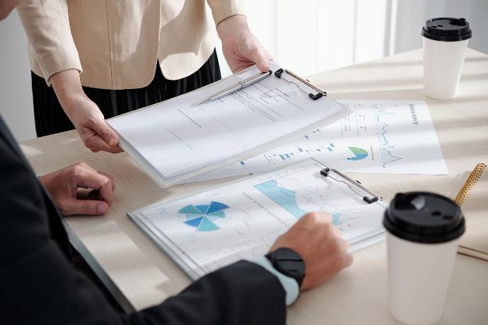 The Importance of Scheduled Reporting
